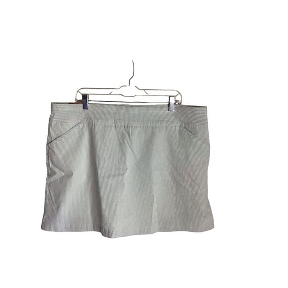 Mario Serrano Golf Activewear Pinstripe Skort Sz. XXL Green/ White Tummy Control - Picture 1 of 10